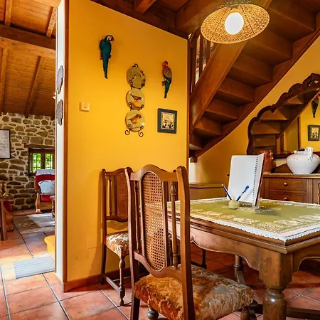 Casas De Casa De Abajo Para (Asturias)